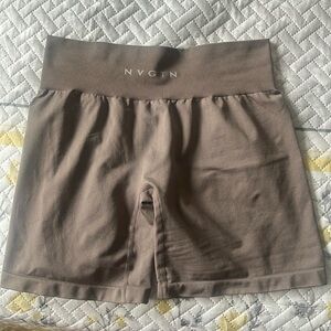 NVGTN medium shorts